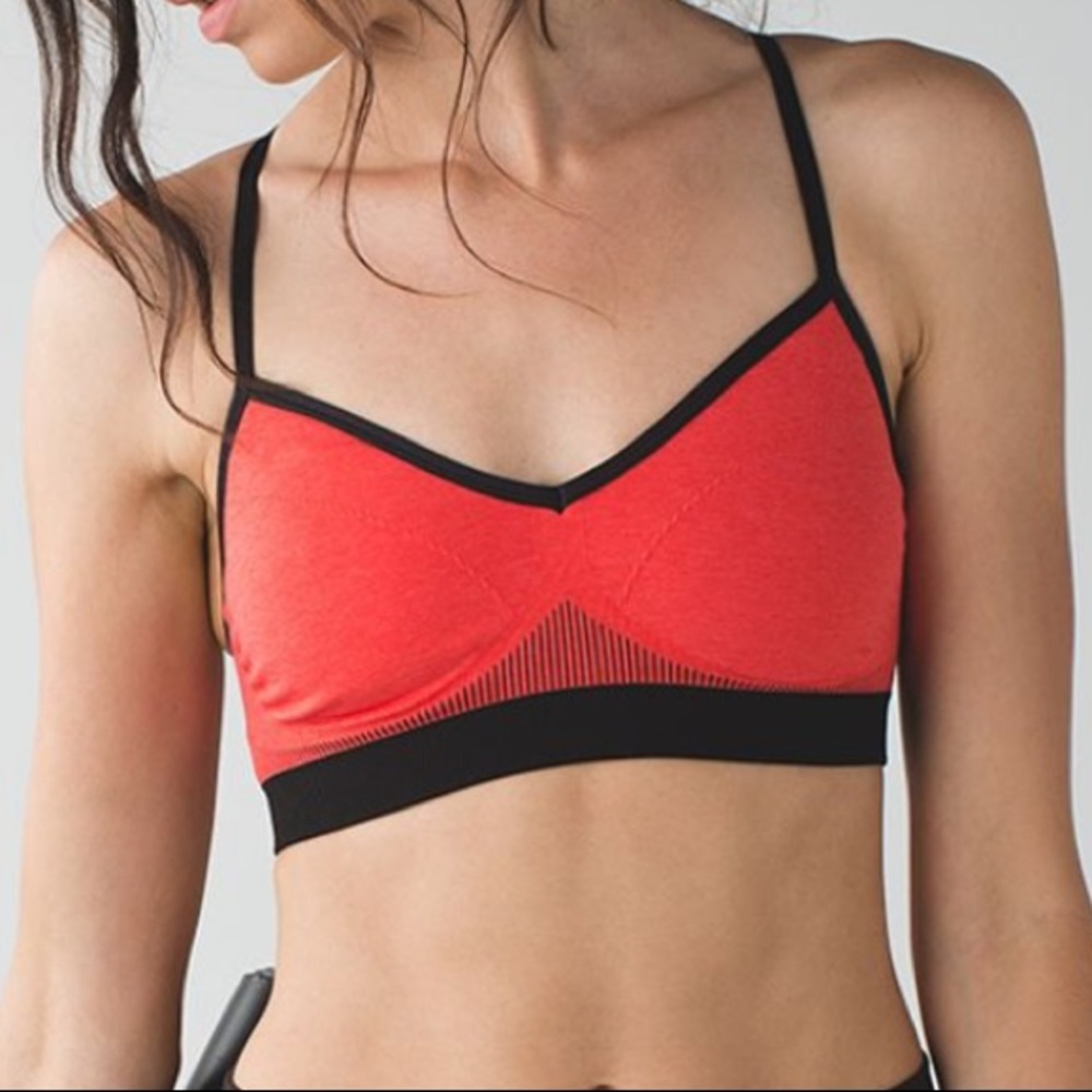 NWT! Lululemon Hold Your Om Sports Bra w/ Inserts